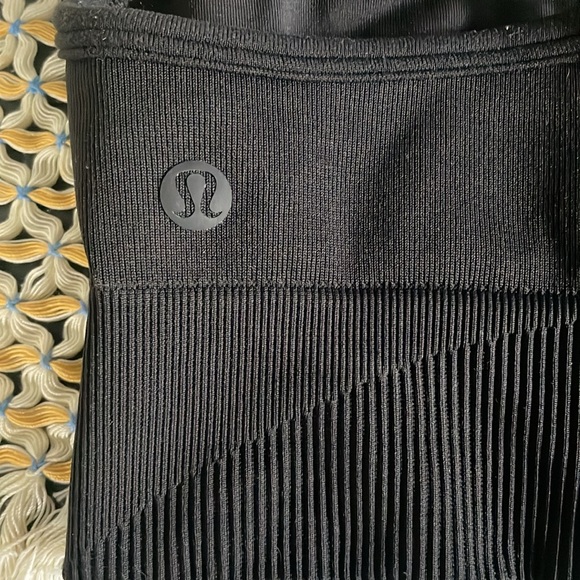 Lululemon bra - Picture 3 of 5